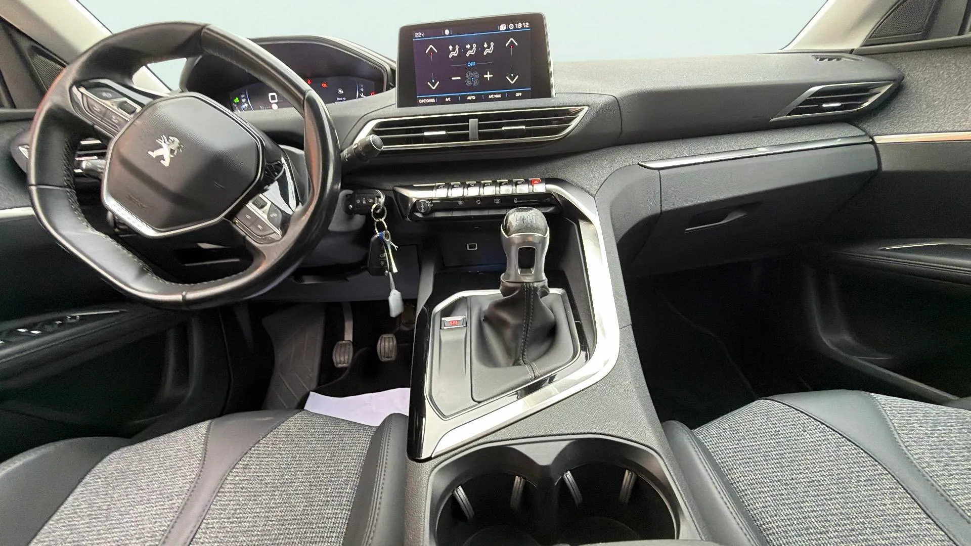 Peugeot 5008 Allure 1.5L BlueHDi - foto 9