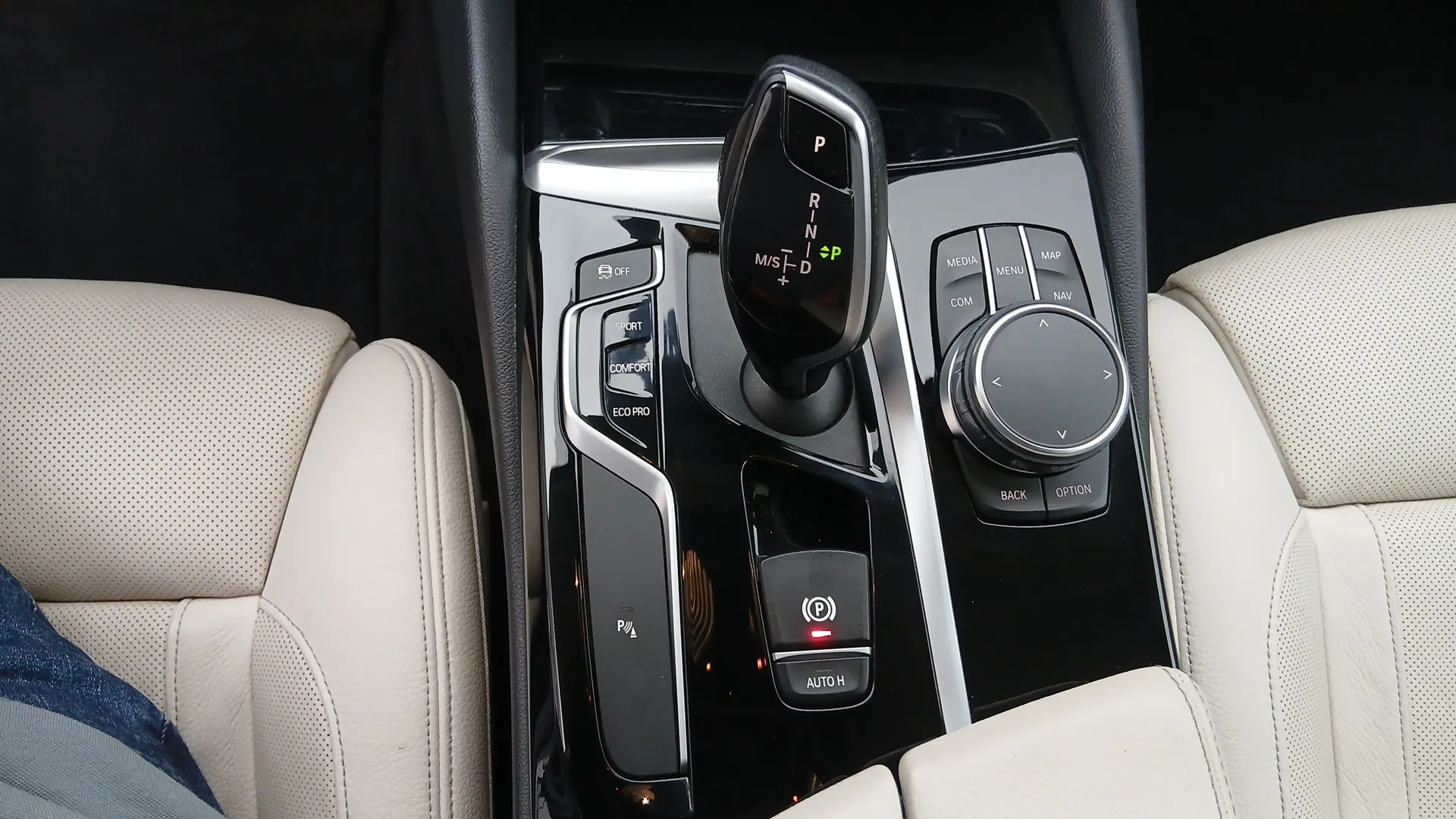 BMW Serie 5 530iA Touring - foto 15