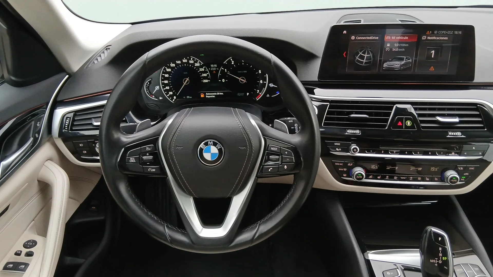 BMW Serie 5 530iA Touring - foto 8