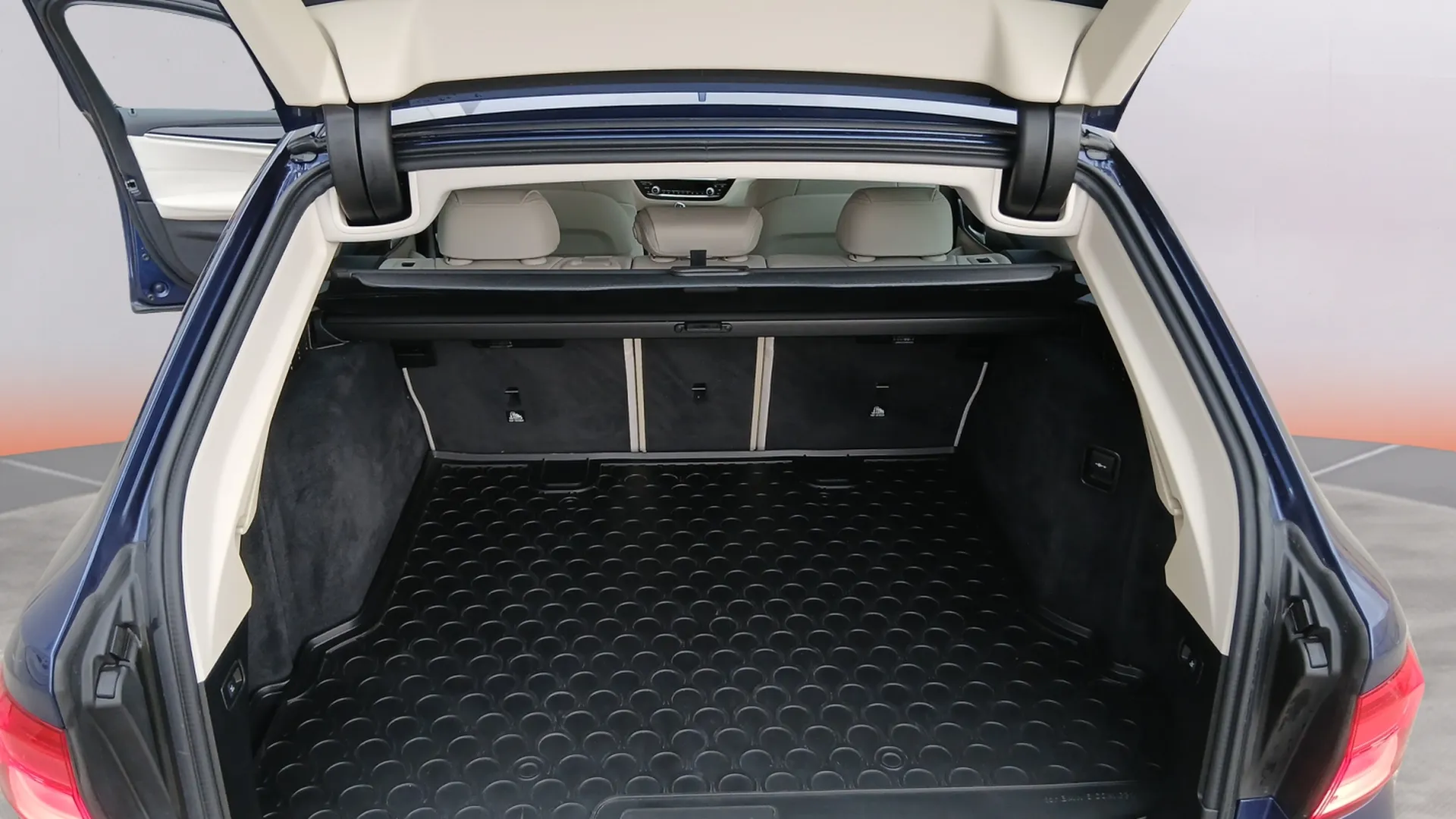 BMW Serie 5 530iA Touring - foto 22