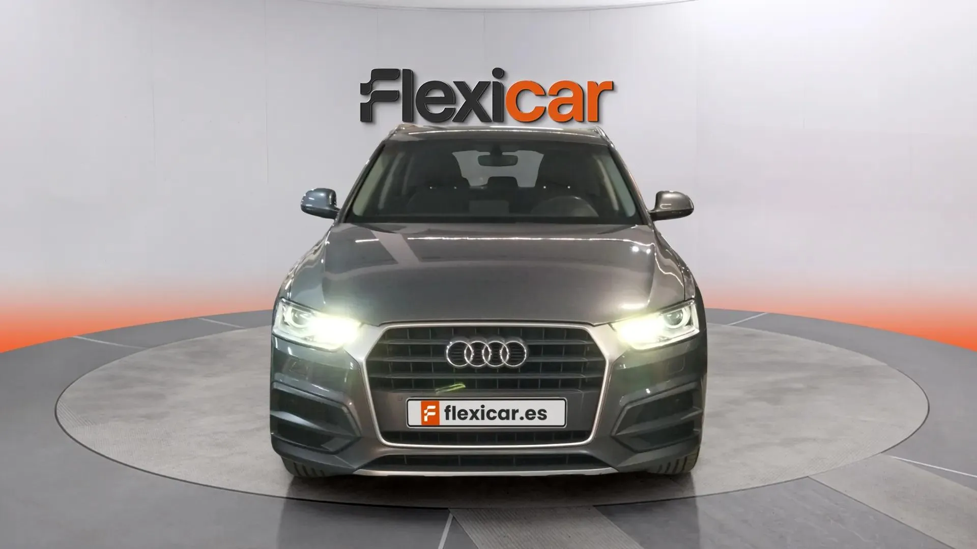 Audi Q3 2.0 TDI - foto 2
