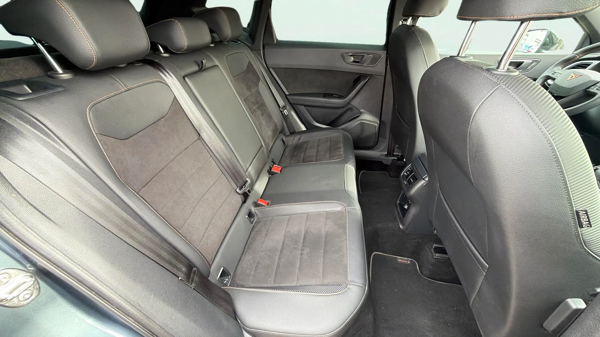 Cupra Ateca 2.0 TSI 4Drive DSG - foto 14