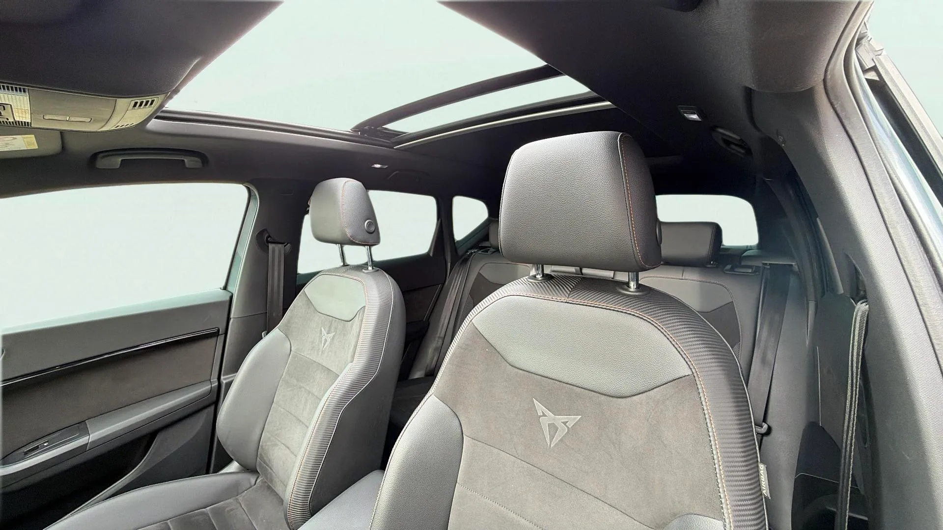Cupra Ateca 2.0 TSI 4Drive DSG - foto 22