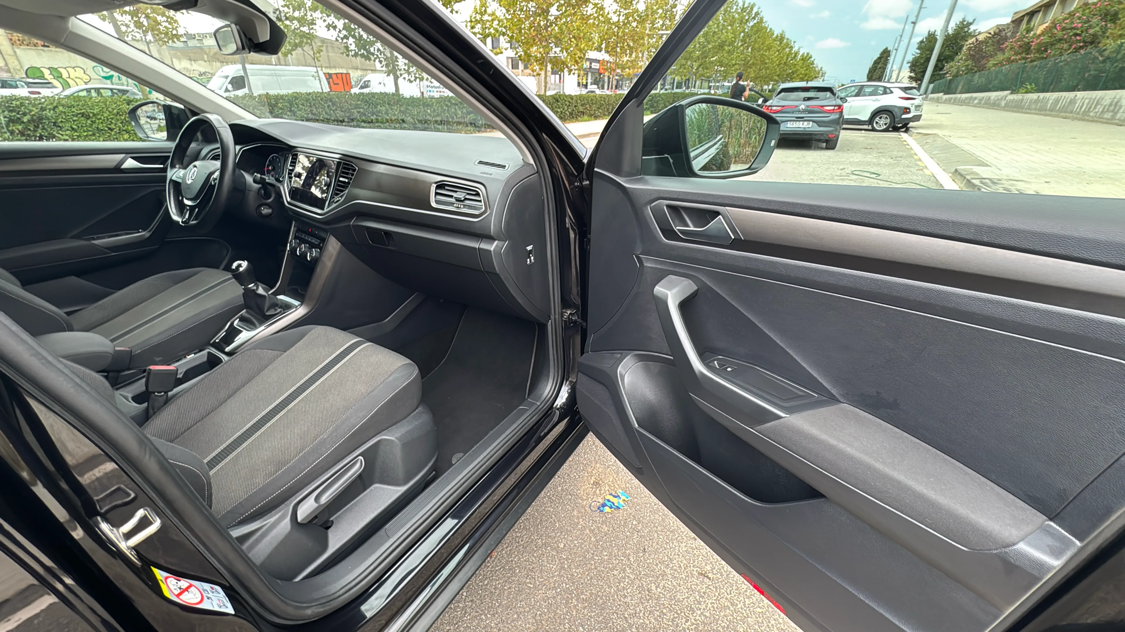 Volkswagen T-Roc Advance 1.0 TSI - foto 29