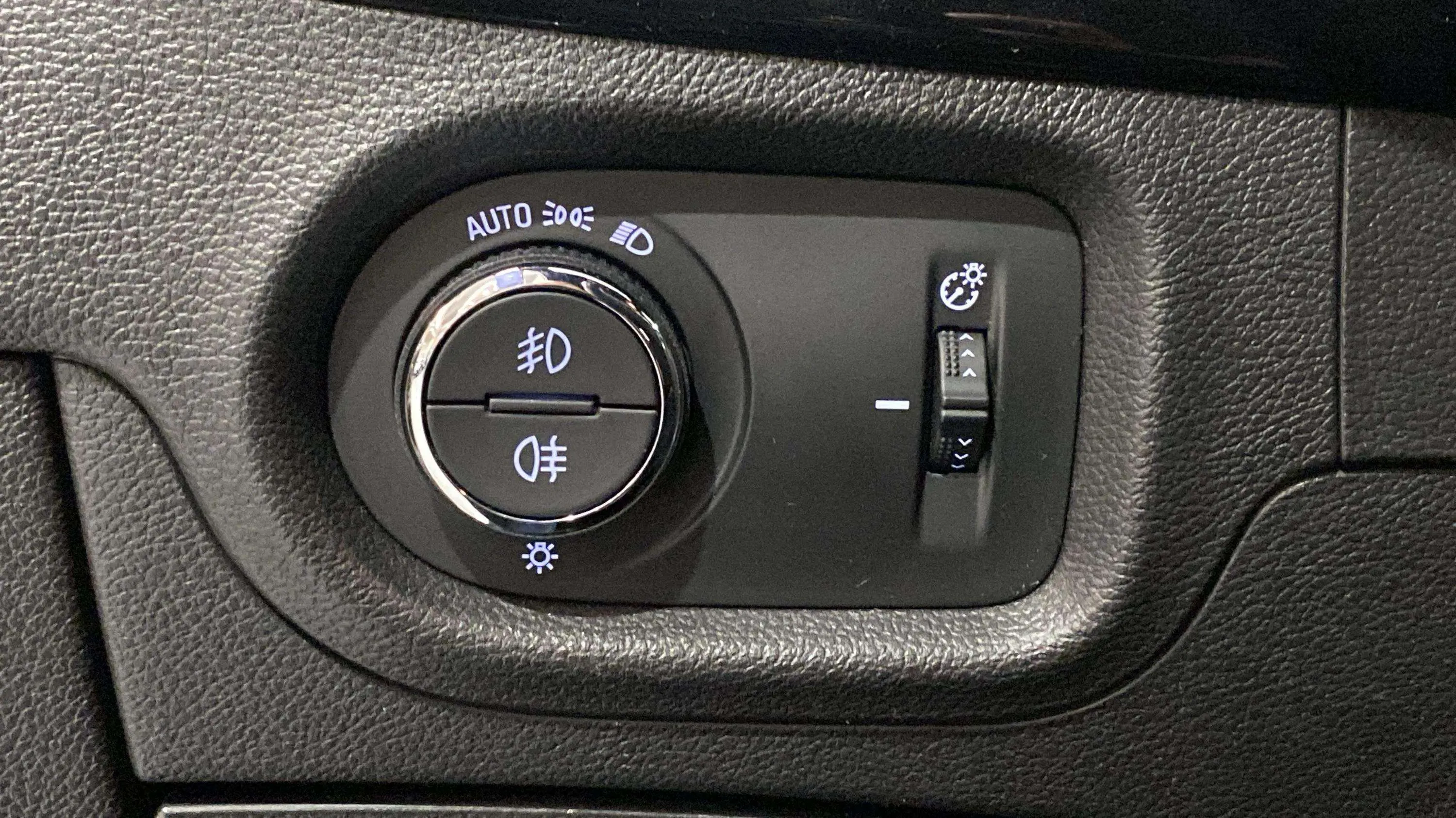 Opel Astra 1.4 Turbo Dynamic - foto 14