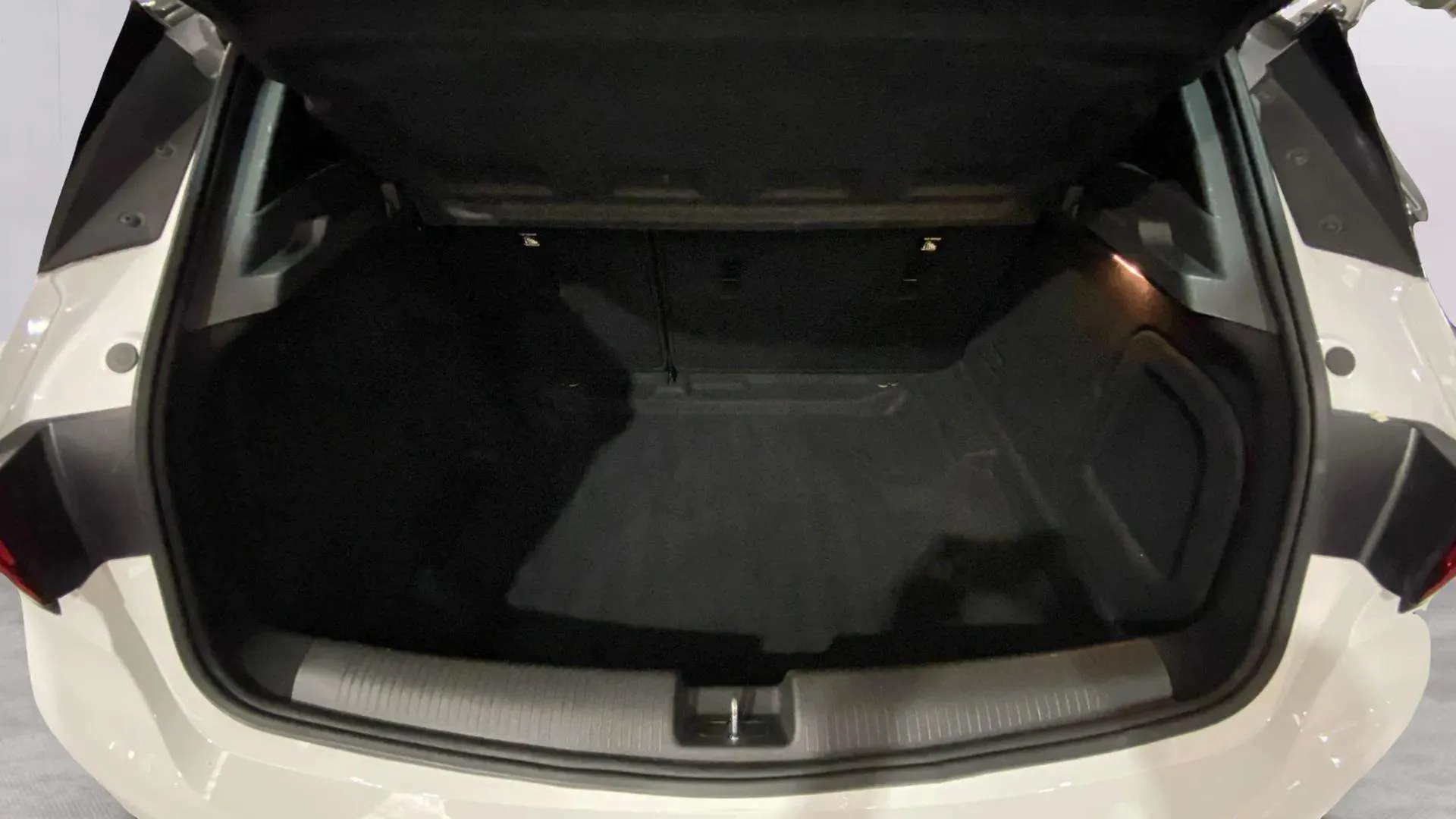 Opel Astra 1.4 Turbo Dynamic - foto 7