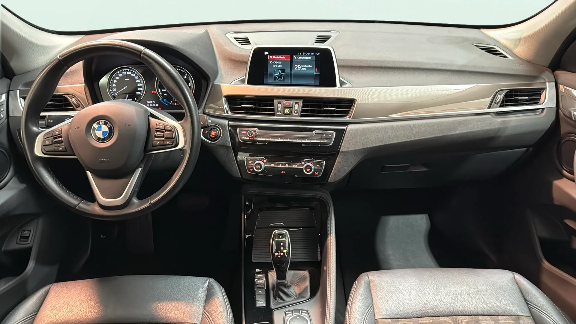 BMW X1 xDrive18d - foto 14