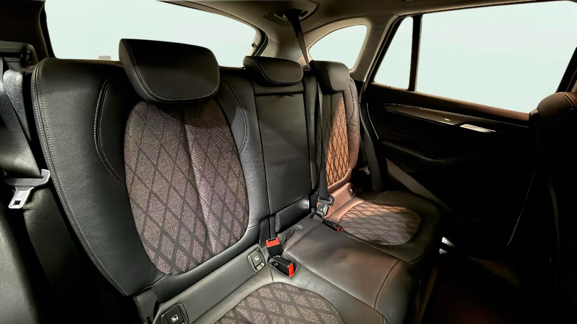BMW X1 xDrive18d - foto 12