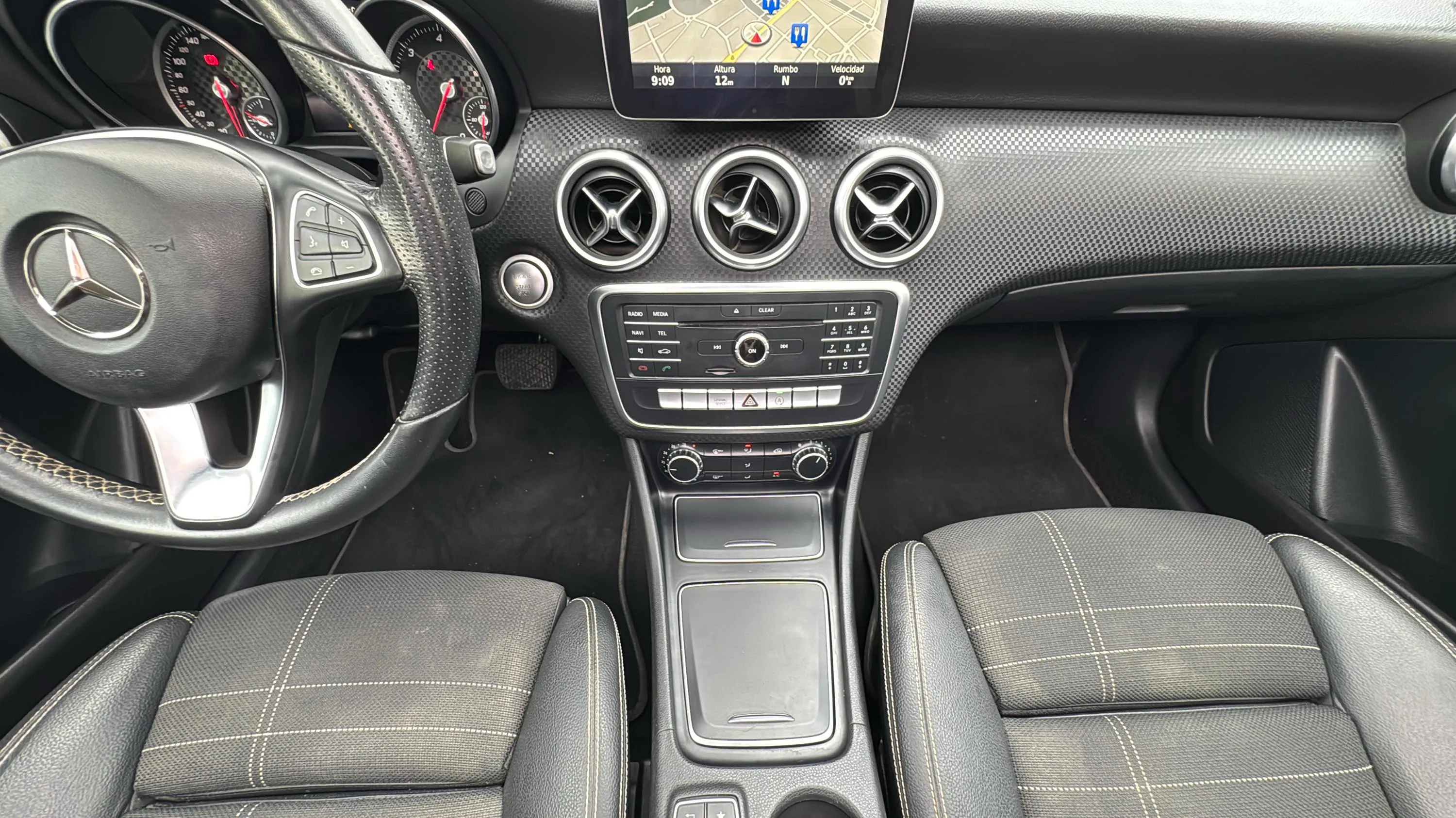Mercedes-Benz Clase A A 200 d Urban - foto 13
