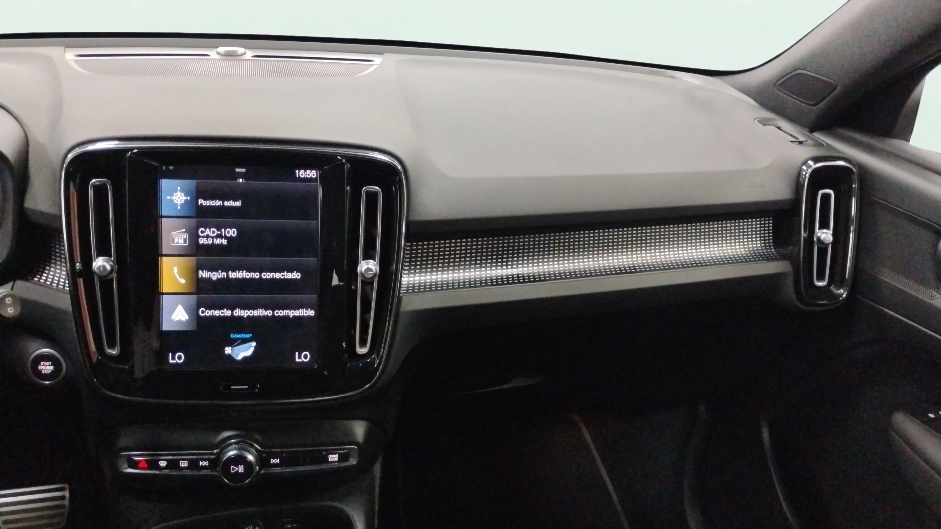 Volvo XC40 1.5 T2 R-Design - foto 15