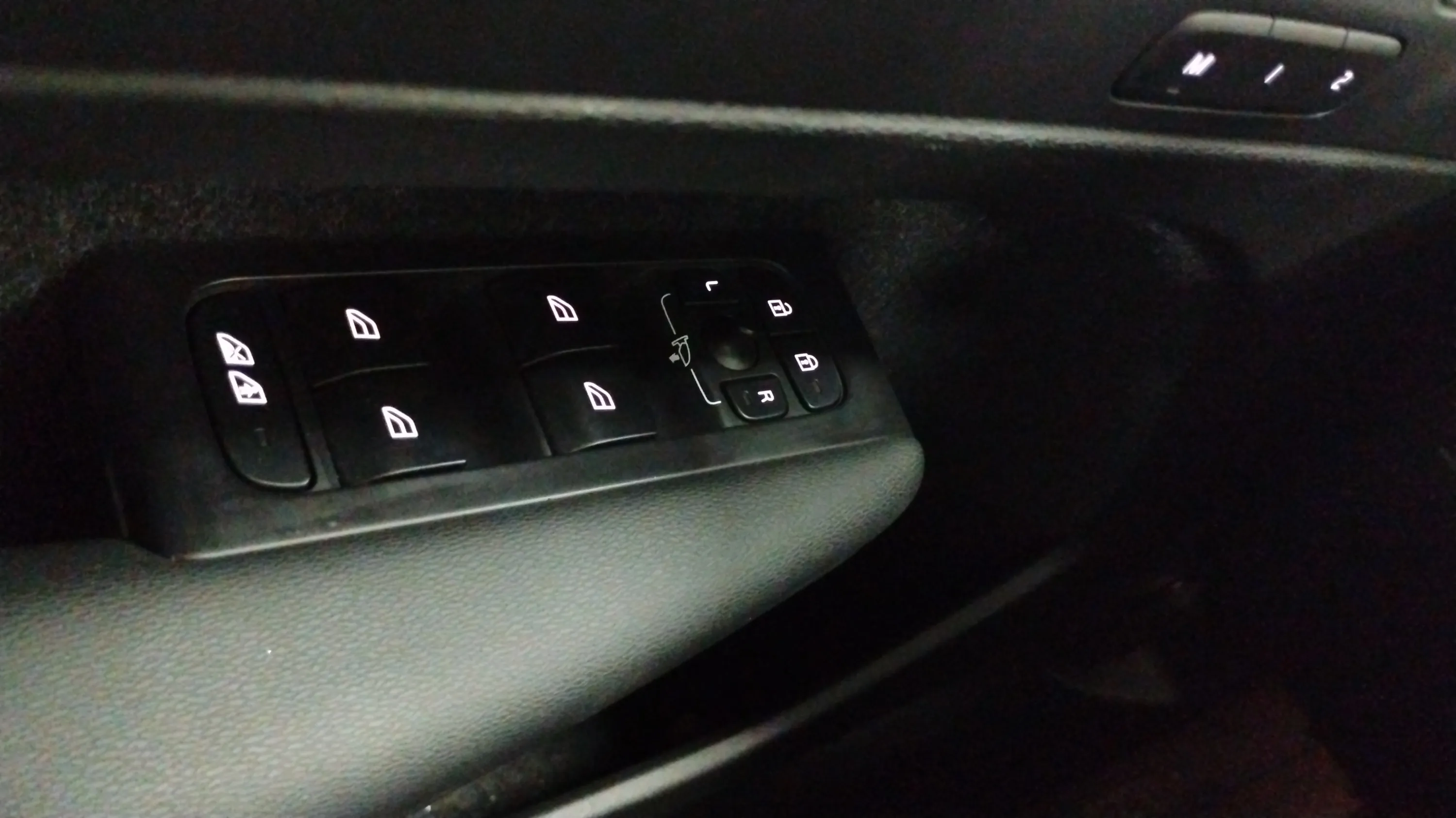 Volvo XC40 1.5 T2 R-Design - foto 21
