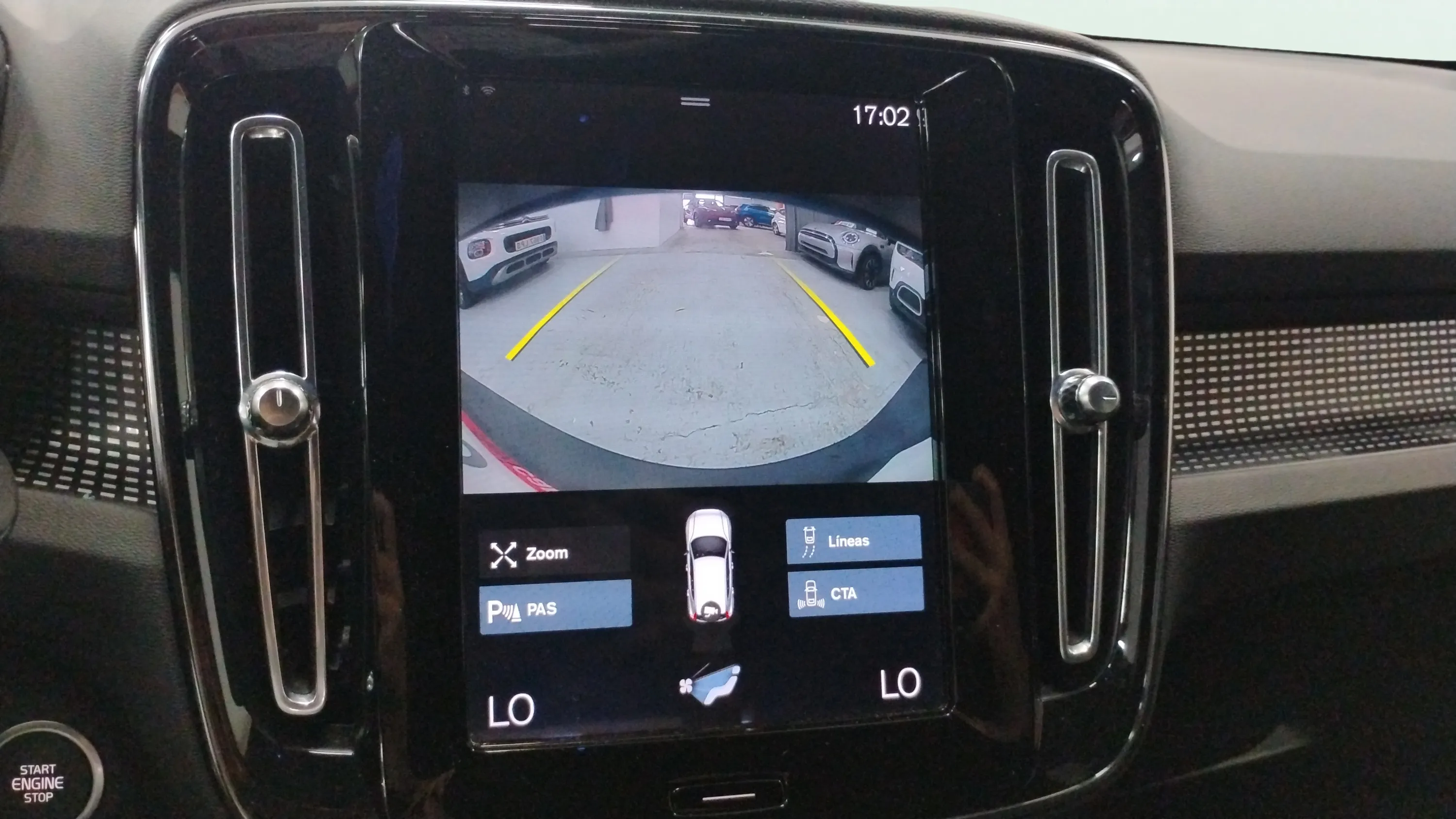 Volvo XC40 1.5 T2 R-Design - foto 22