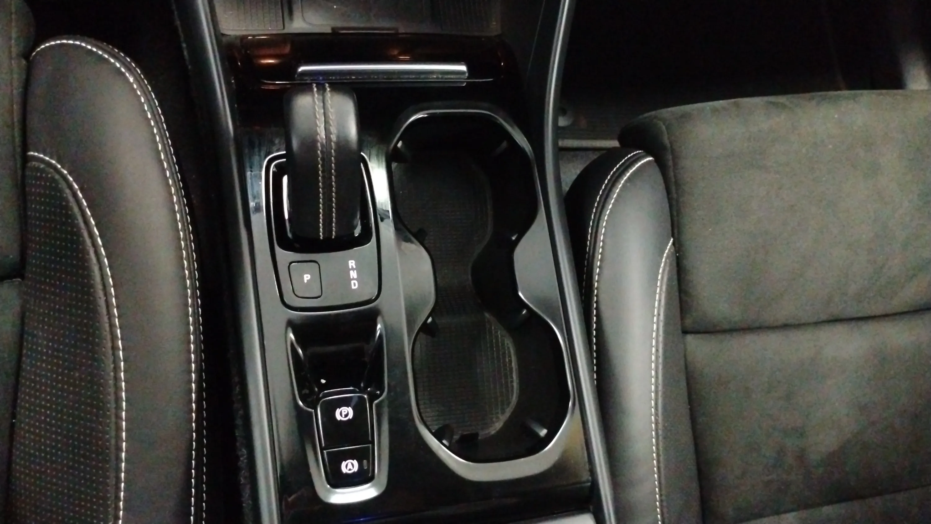 Volvo XC40 1.5 T2 R-Design - foto 23