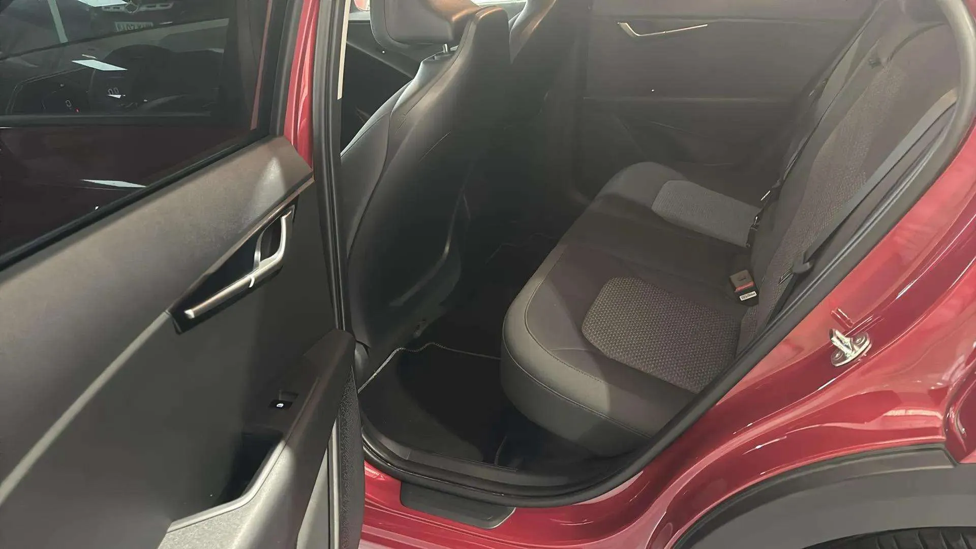 Kia Niro 1.6 GDi HEV Concept - foto 21