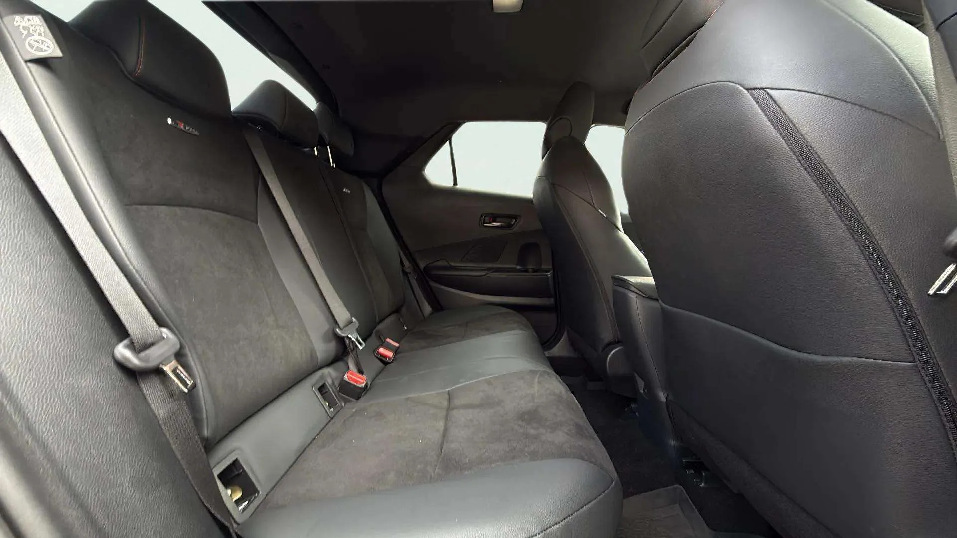 Toyota C-HR 2.0 200H GR Sport - foto 22