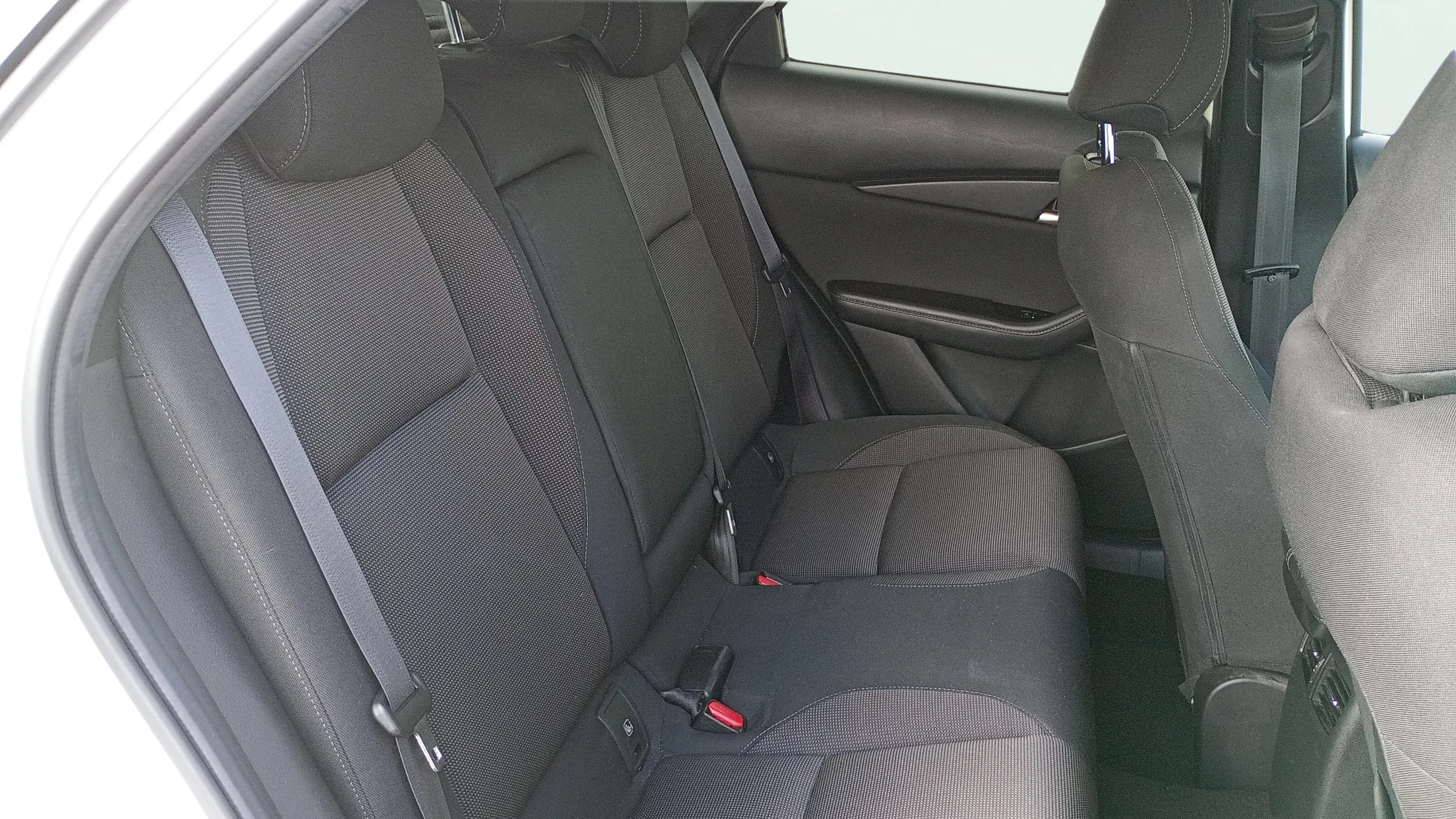 Mazda CX-30 e-SKYACTIV-X 2.0 Evolution - foto 15