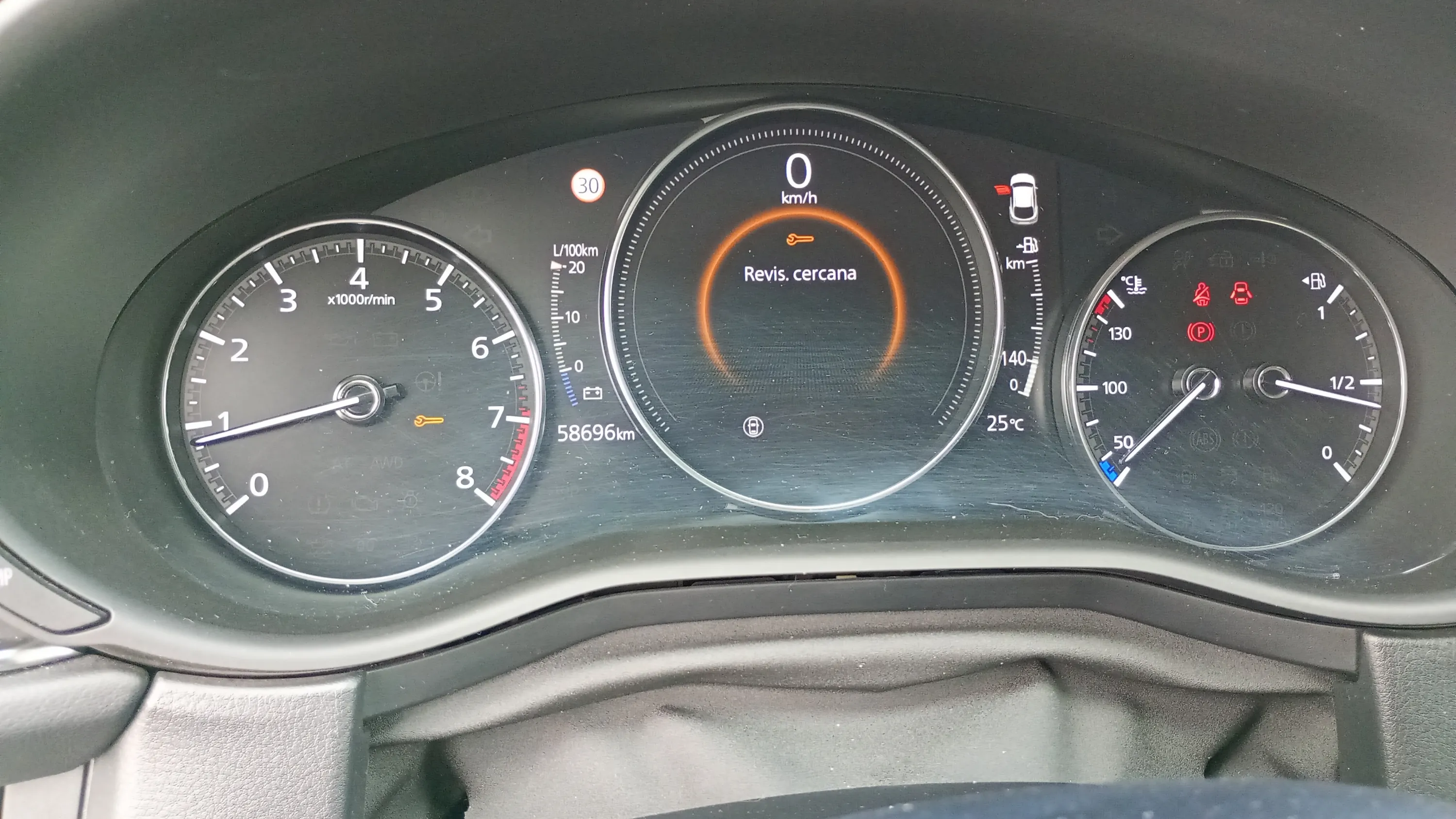 Mazda CX-30 e-SKYACTIV-X 2.0 Evolution - foto 11