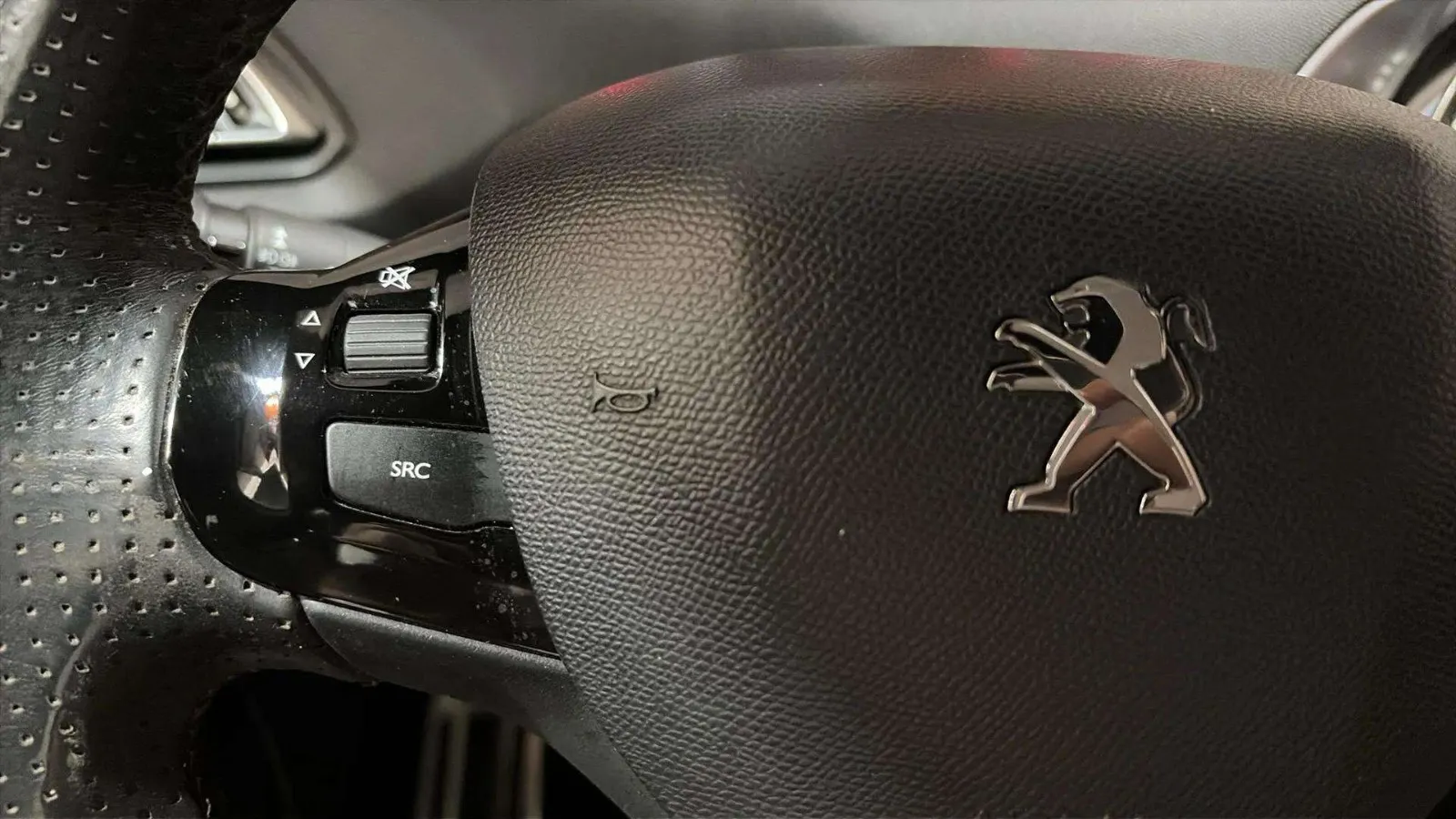 Peugeot 308 GT Line 1.2 PureTech - foto 13