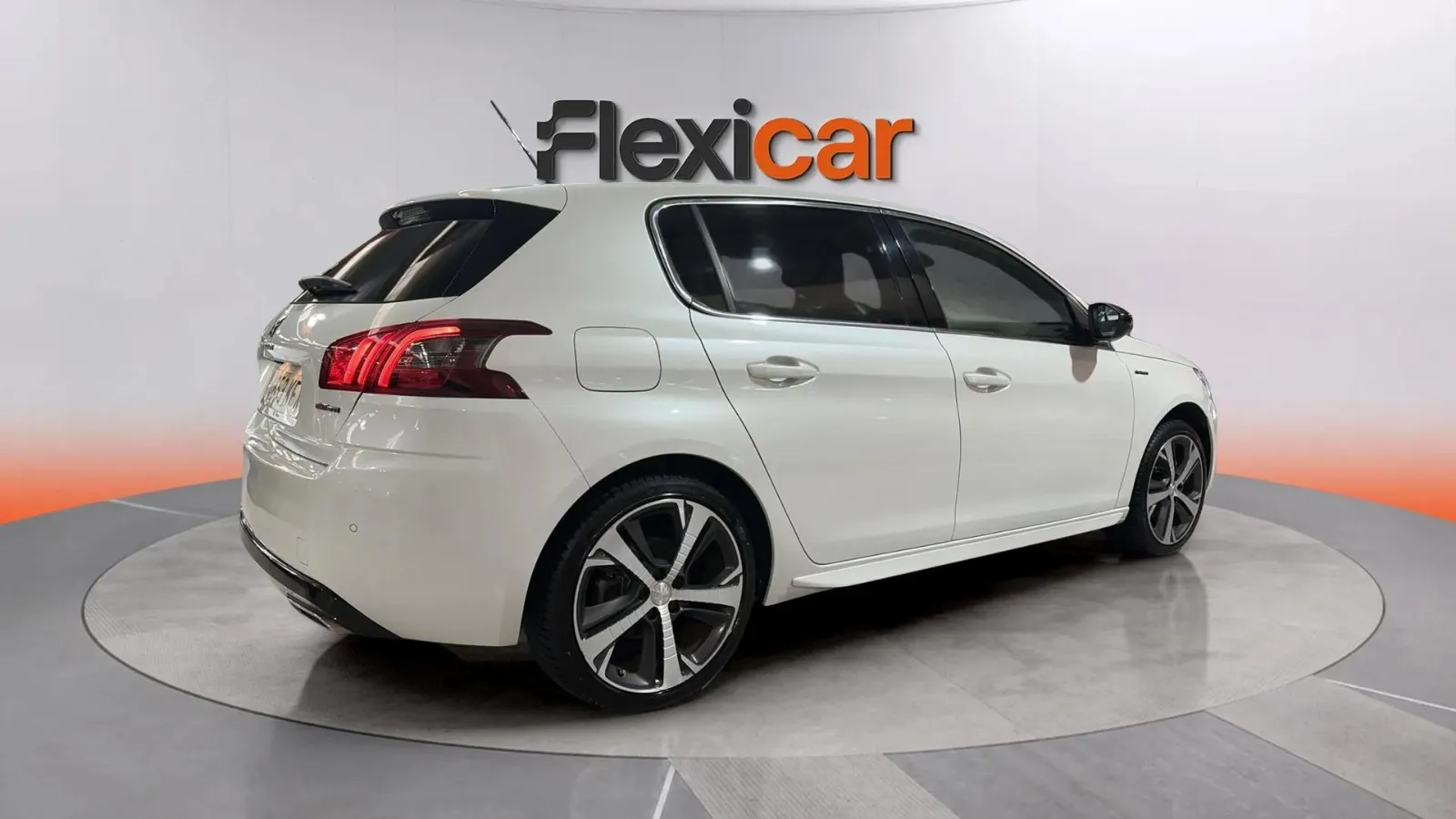 Peugeot 308 GT Line 1.2 PureTech - foto 7