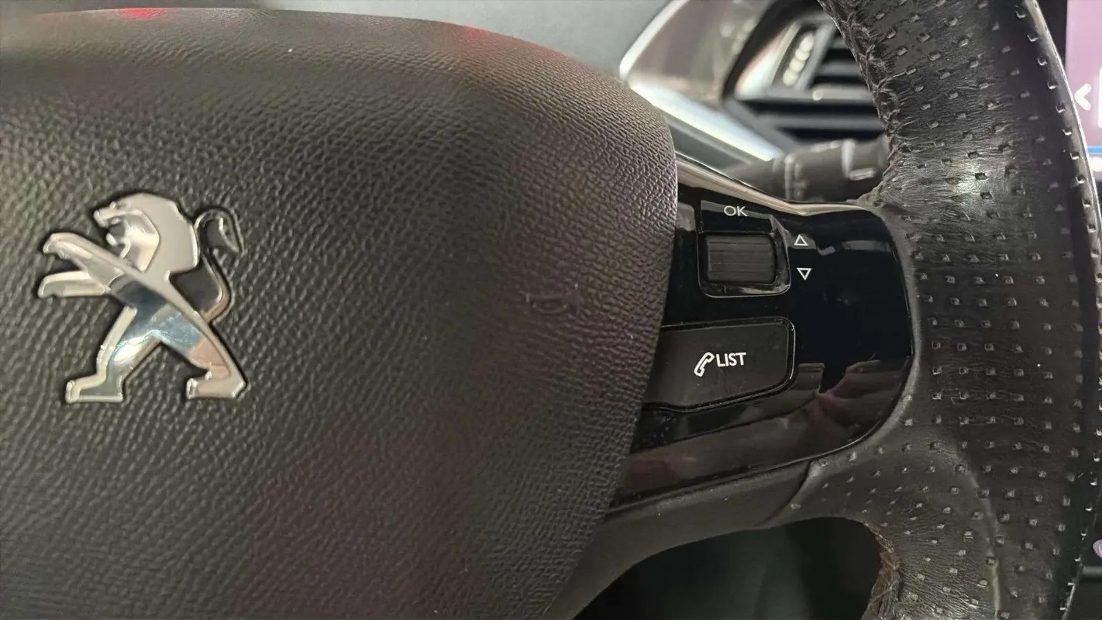 Peugeot 308 GT Line 1.2 PureTech - foto 14