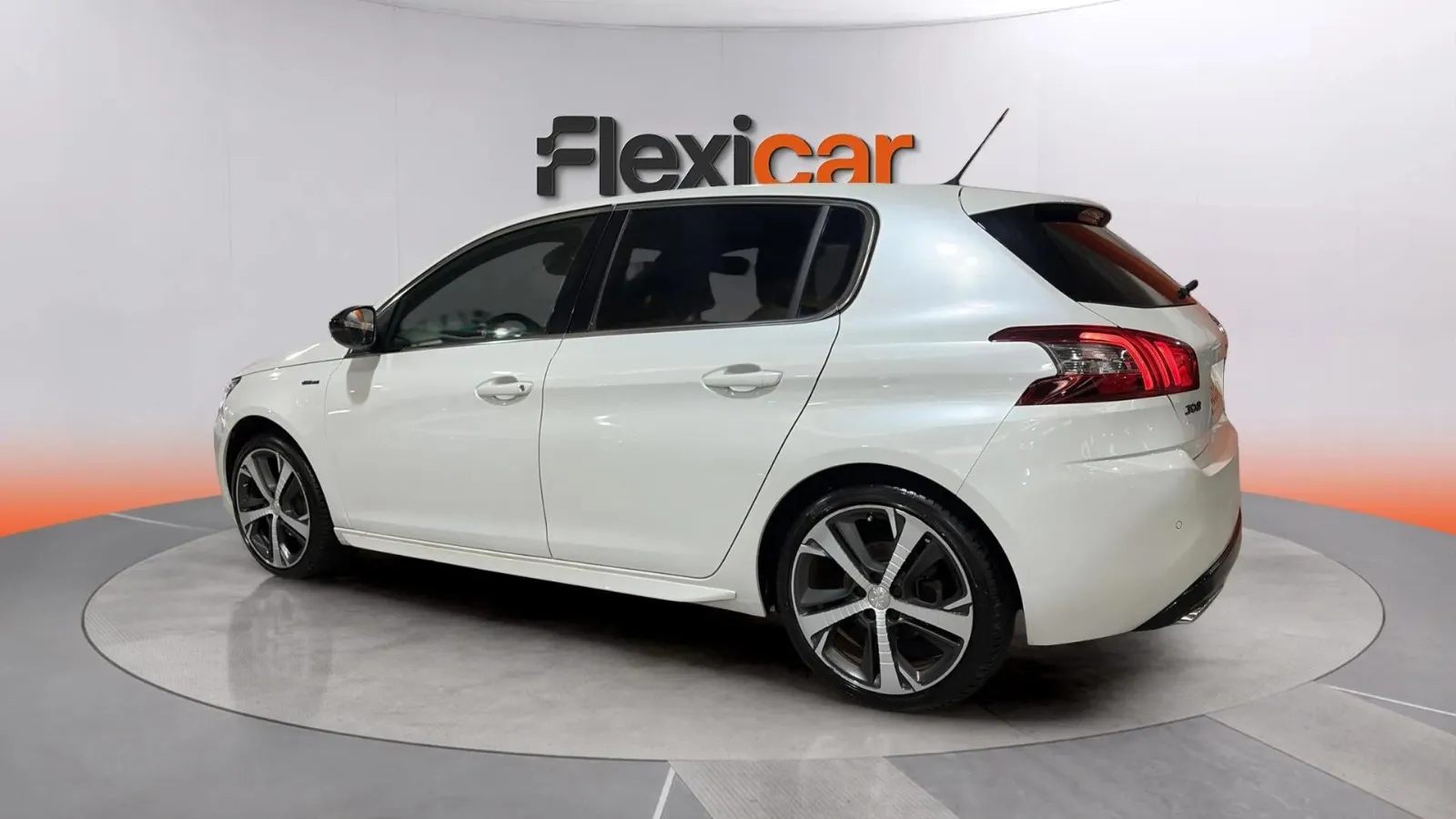 Peugeot 308 GT Line 1.2 PureTech - foto 5