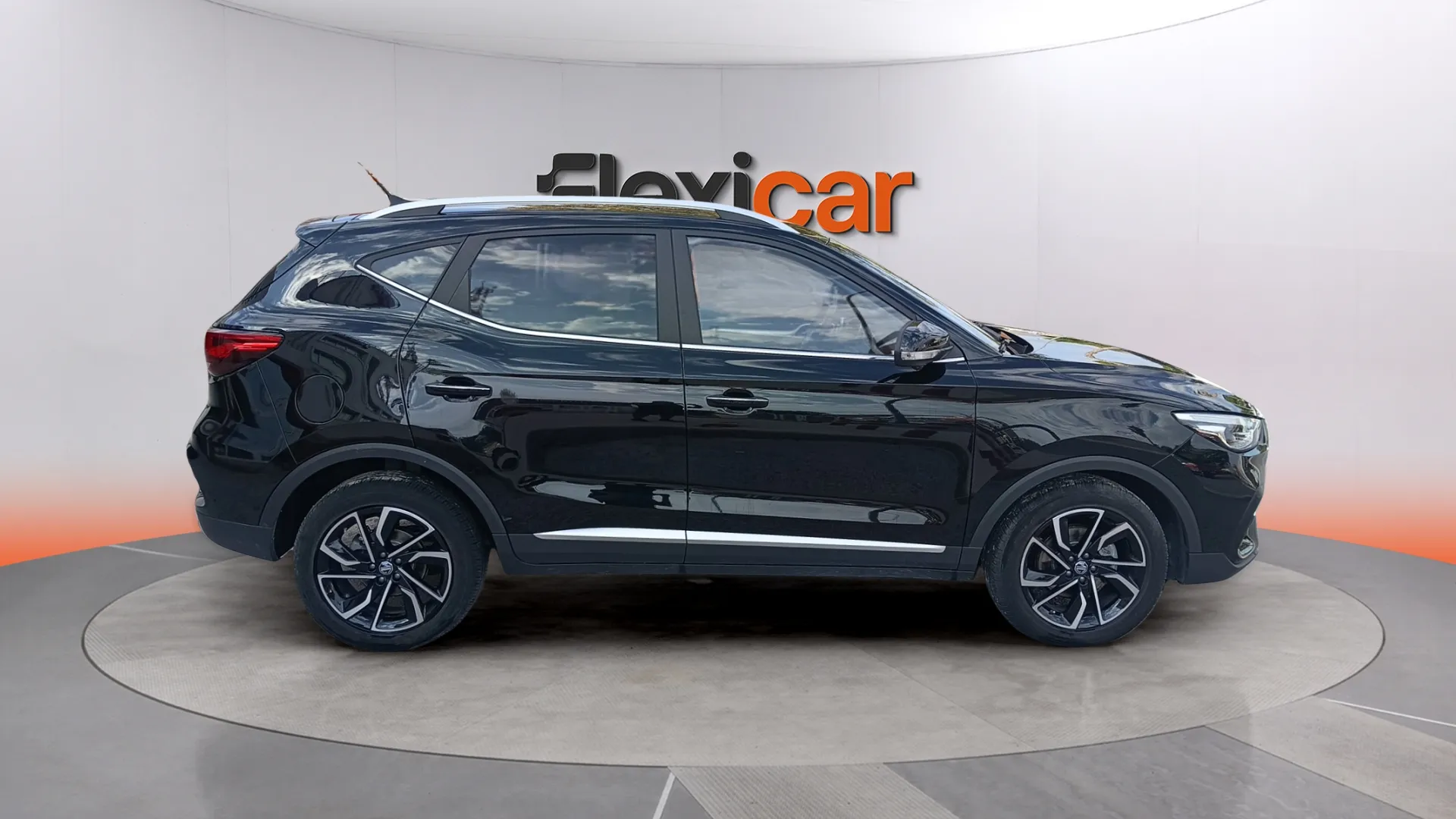 MG ZS 1.0T Luxury - foto 8