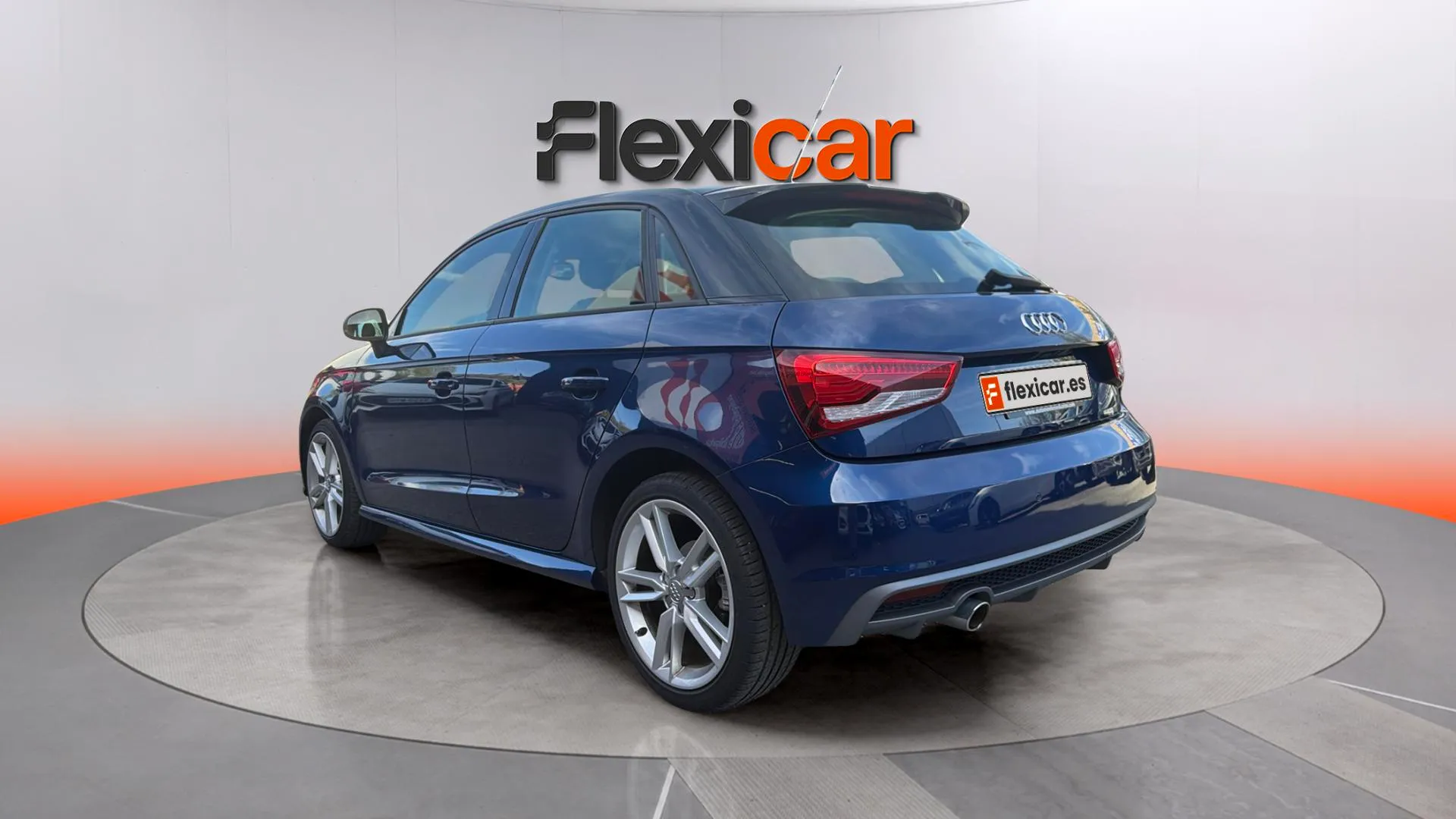 Audi A1 Adrenalin 1.6 TDI - foto 8