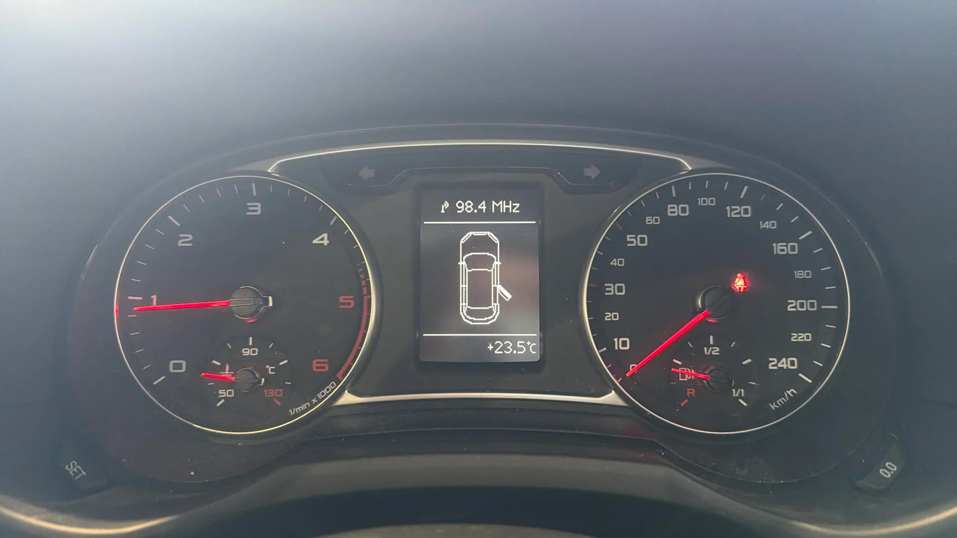 Audi A1 Adrenalin 1.6 TDI - foto 13