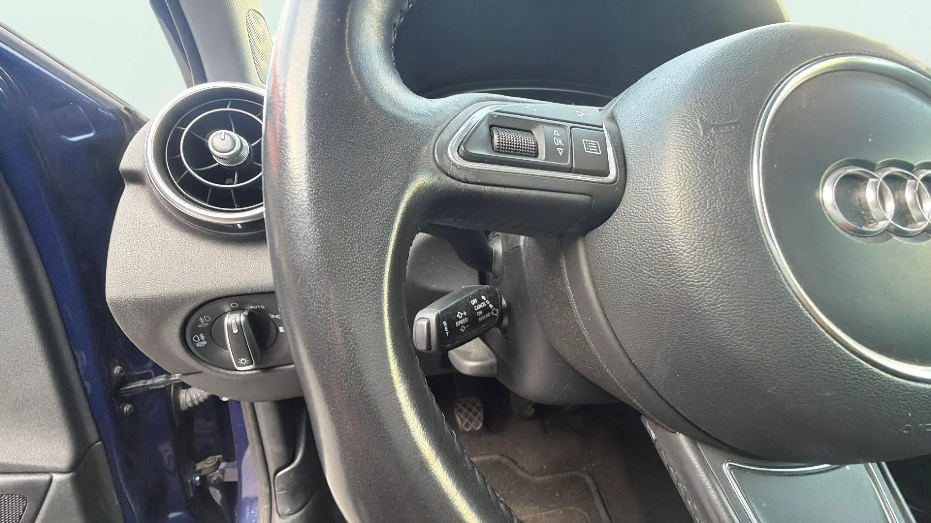 Audi A1 Adrenalin 1.6 TDI - foto 15