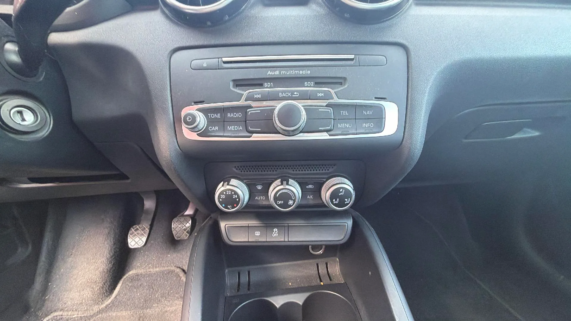 Audi A1 Adrenalin 1.6 TDI - foto 20