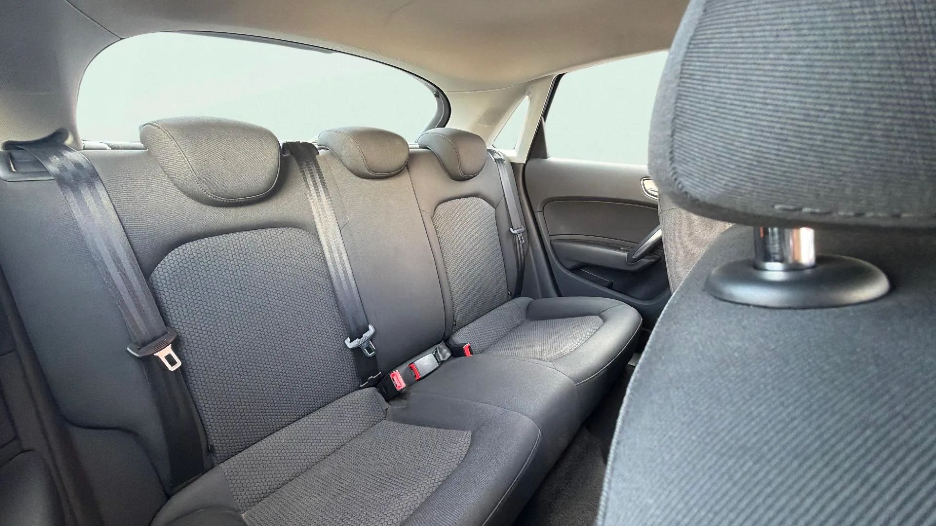 Audi A1 Adrenalin 1.6 TDI - foto 18