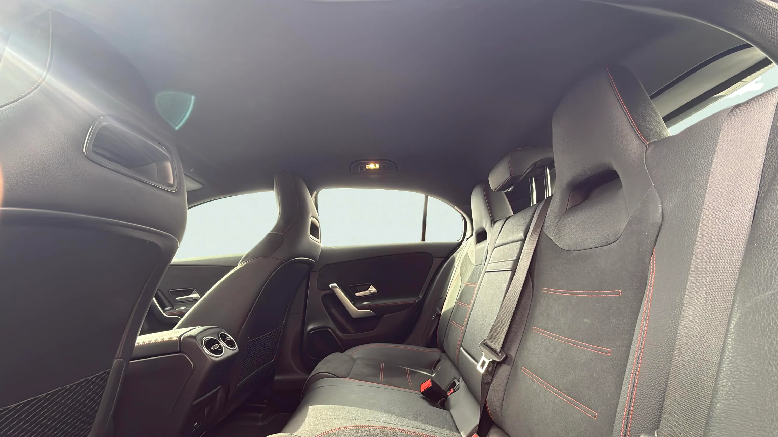 Mercedes-Benz Clase A A 250 e con tecnología híbrida EQ - foto 17