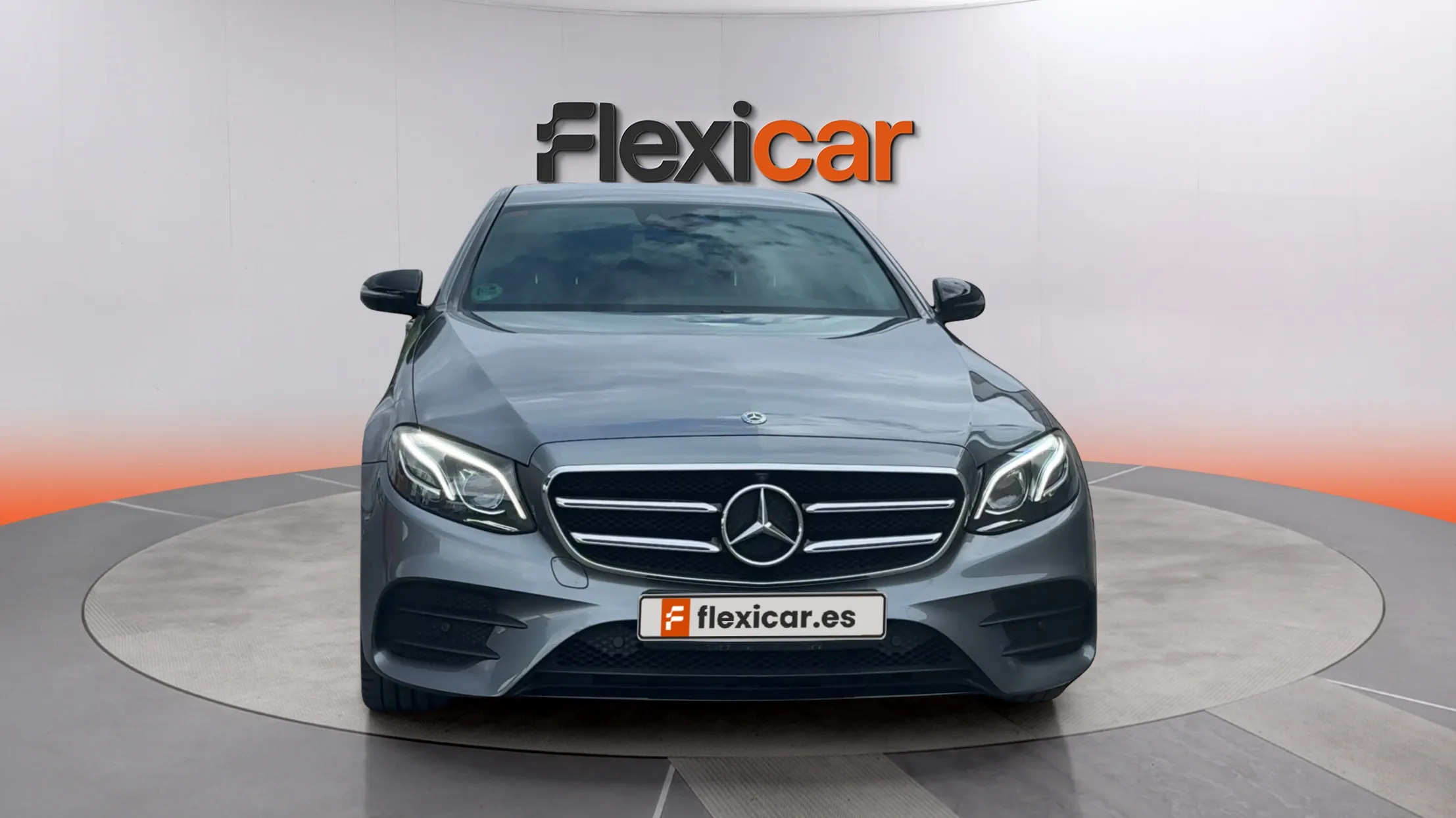 Mercedes-Benz Clase E E 220 d - foto 2