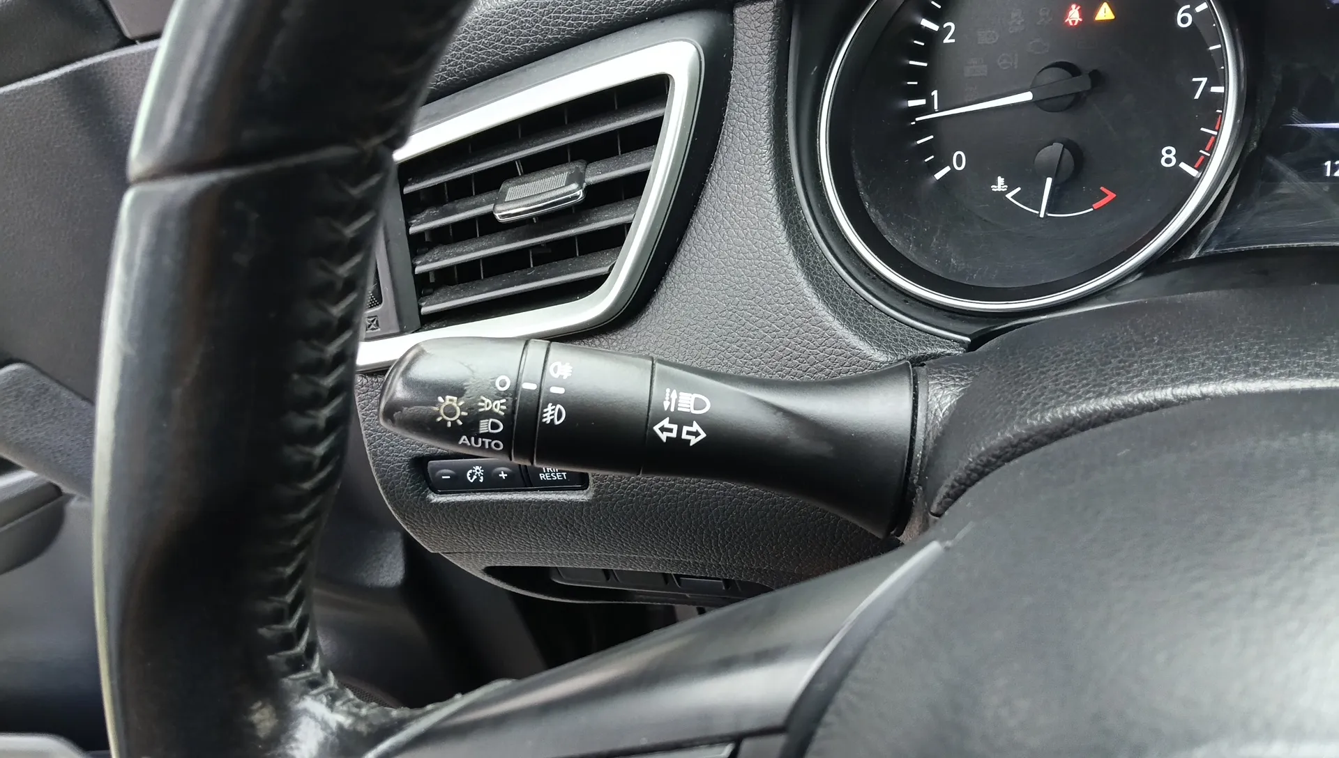 Nissan Qashqai DIG-T Acenta - foto 16
