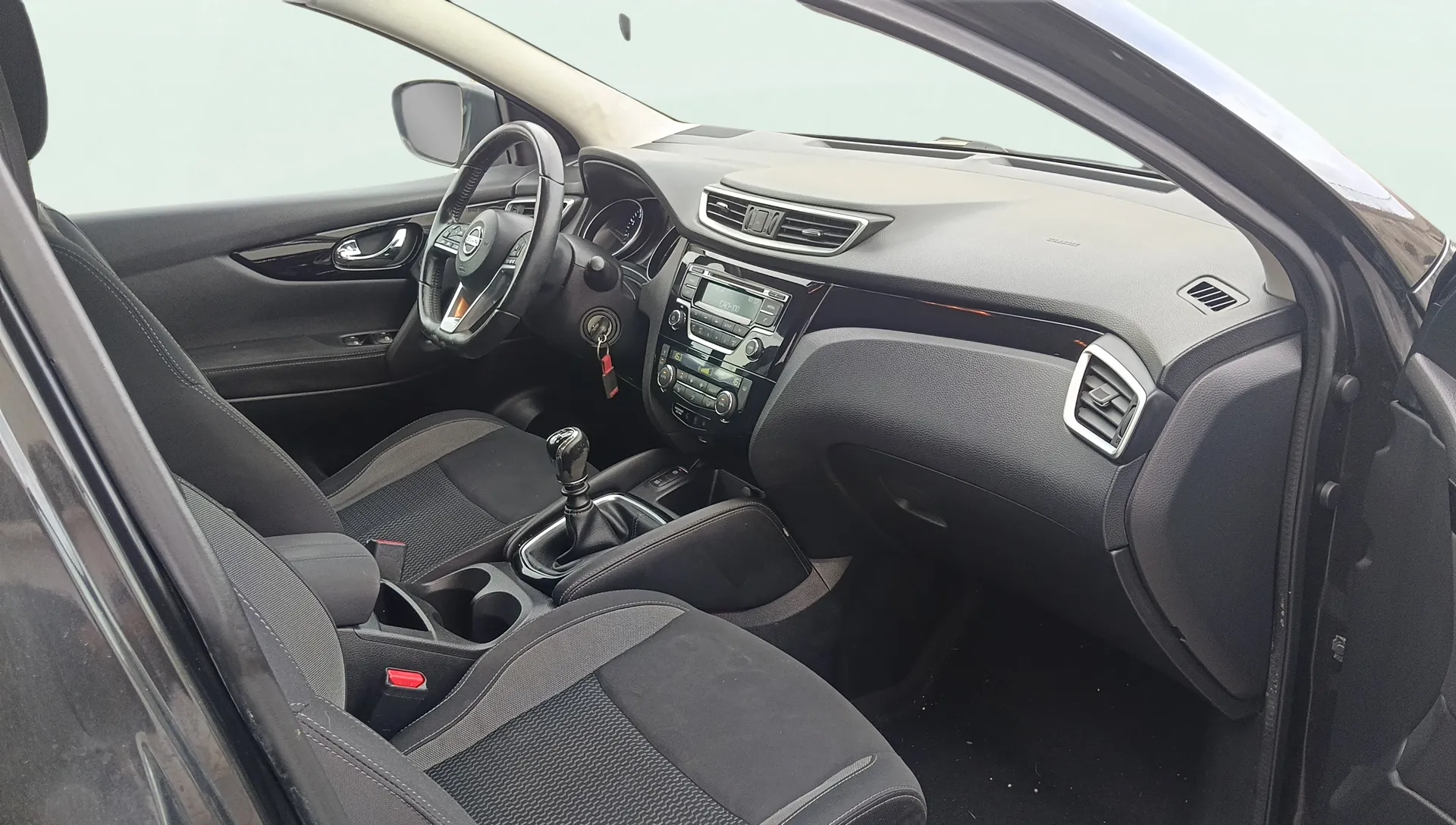 Nissan Qashqai DIG-T Acenta - foto 21