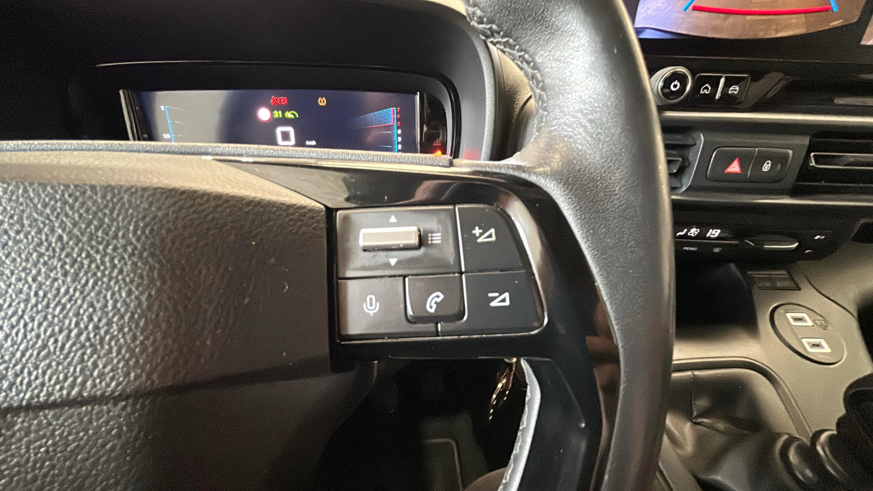 Citroën Berlingo Talla XL BlueHDi 100 Plus - foto 20