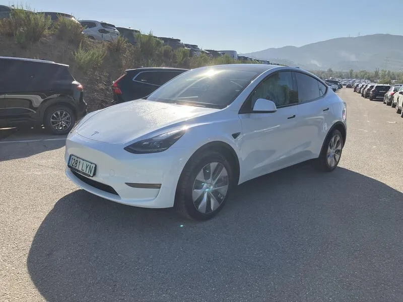 Tesla Model Y 75 kWh Gran Autonomia 4WD