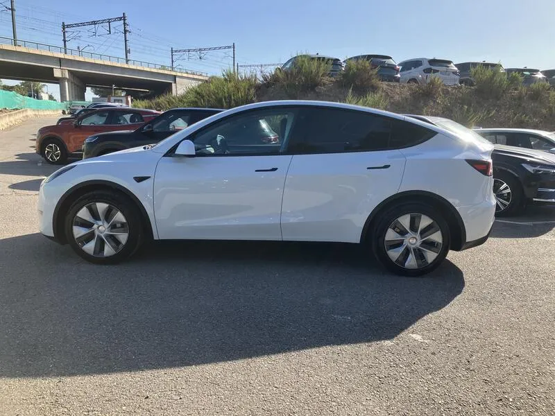 Tesla Model Y 75 kWh Gran Autonomia 4WD - foto 3