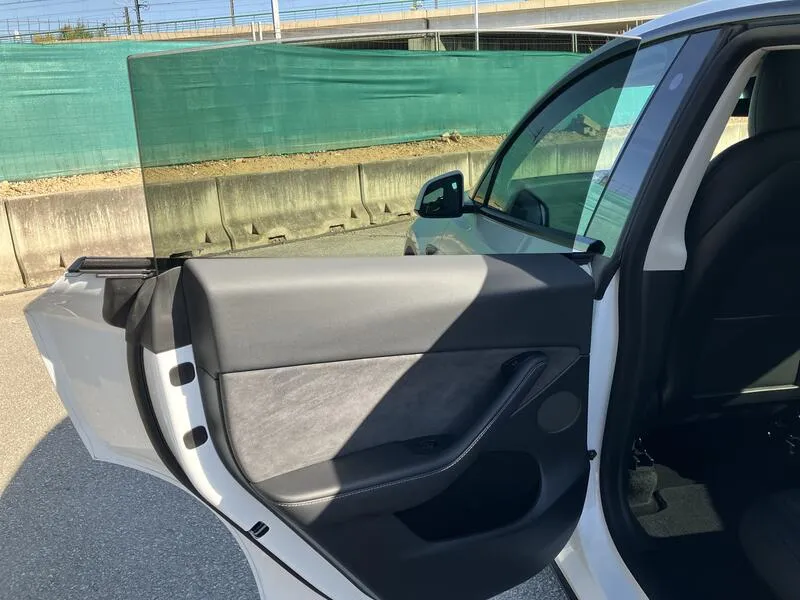 Tesla Model Y 75 kWh Gran Autonomia 4WD - foto 26