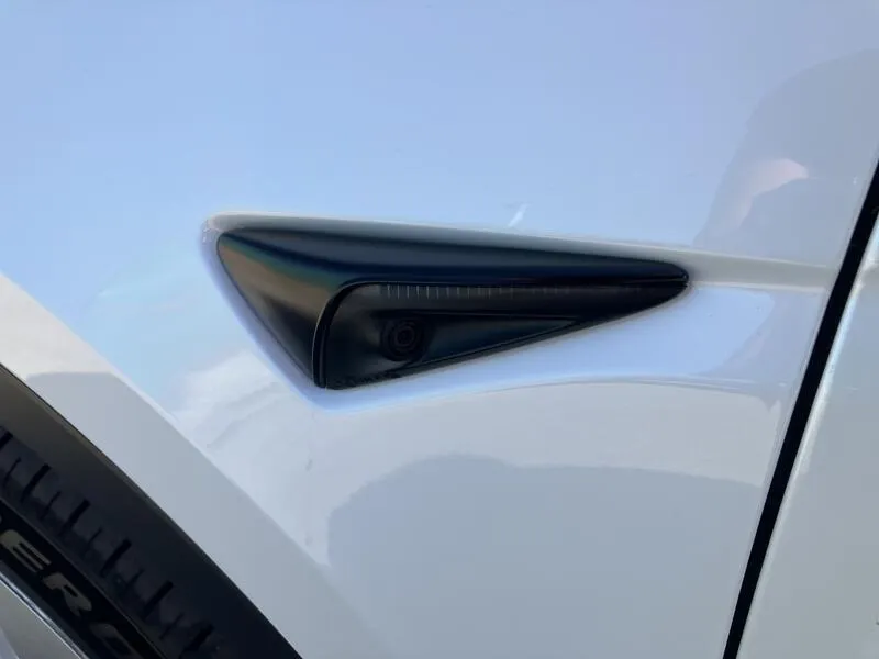 Tesla Model Y 75 kWh Gran Autonomia 4WD - foto 24