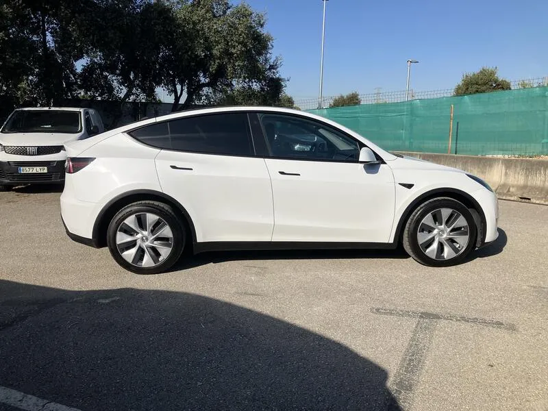 Tesla Model Y 75 kWh Gran Autonomia 4WD - foto 7