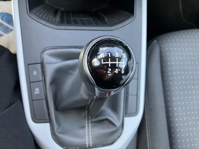 SEAT Arona 1.0 TSI Style Plus - foto 22