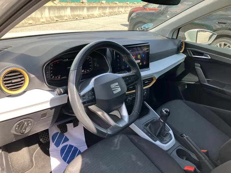 SEAT Arona 1.0 TSI Style Plus - foto 10