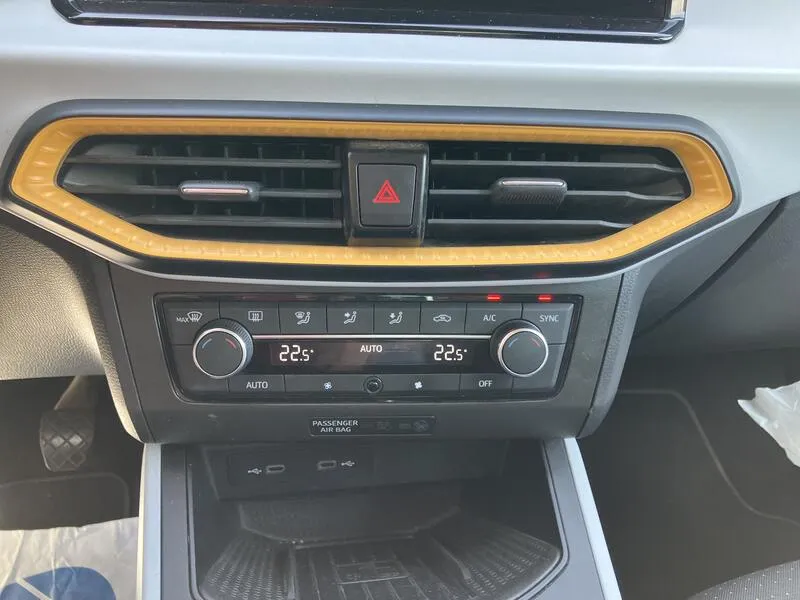 SEAT Arona 1.0 TSI Style Plus - foto 21
