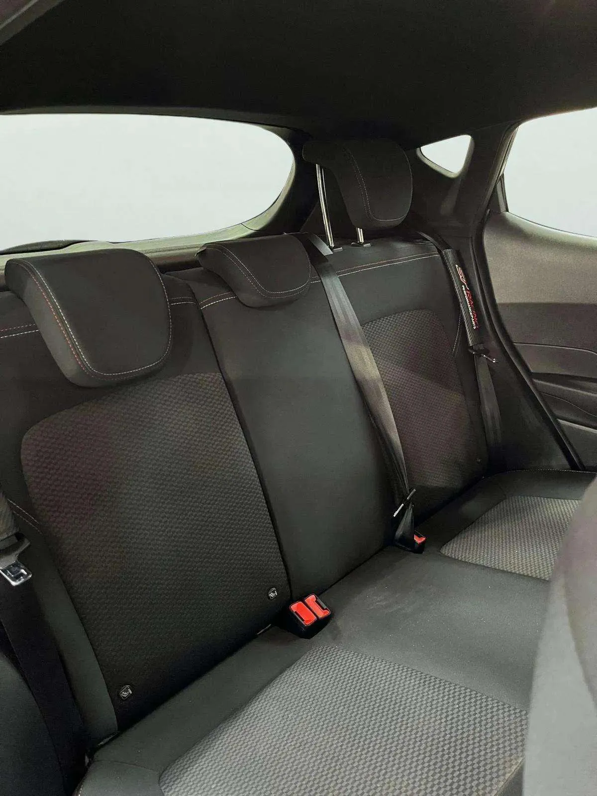 Ford Fiesta 1.0 EcoBoost ST-Line - foto 23