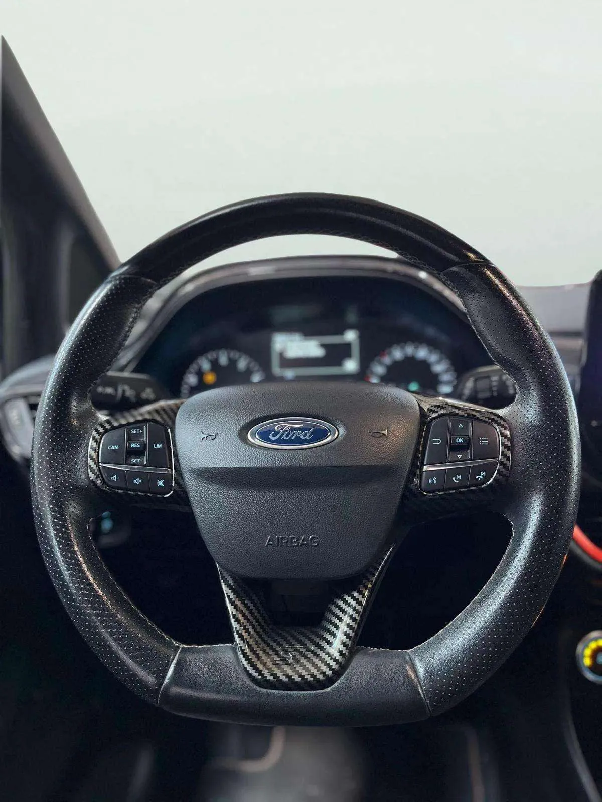 Ford Fiesta 1.0 EcoBoost ST-Line - foto 14