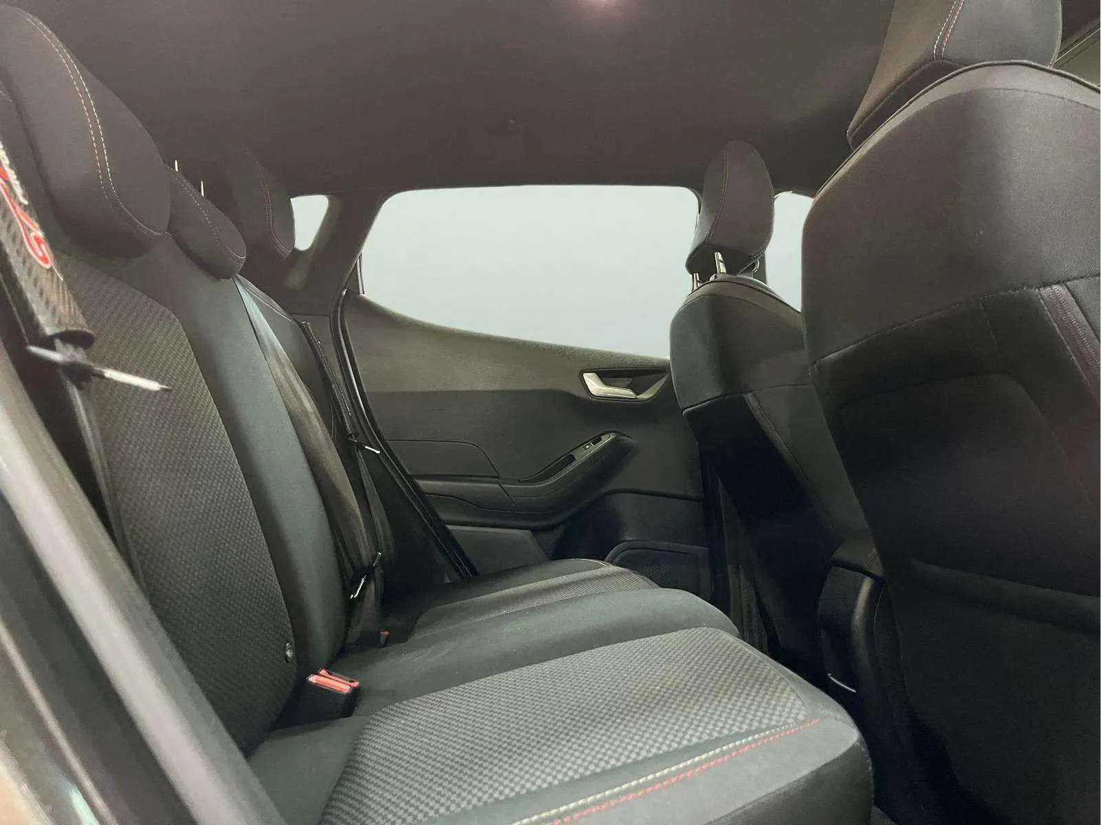 Ford Fiesta 1.0 EcoBoost ST-Line - foto 22