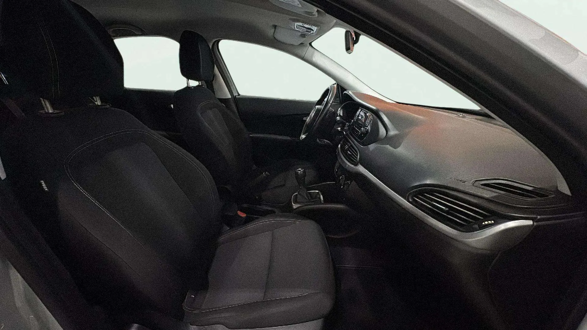 Fiat Tipo 1.3 Easy diesel Mjet - foto 16