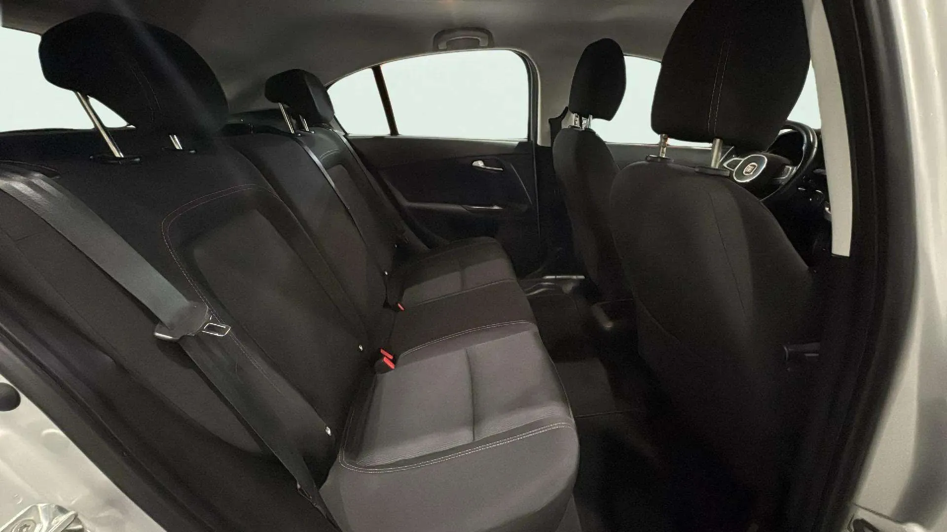 Fiat Tipo 1.3 Easy diesel Mjet - foto 17