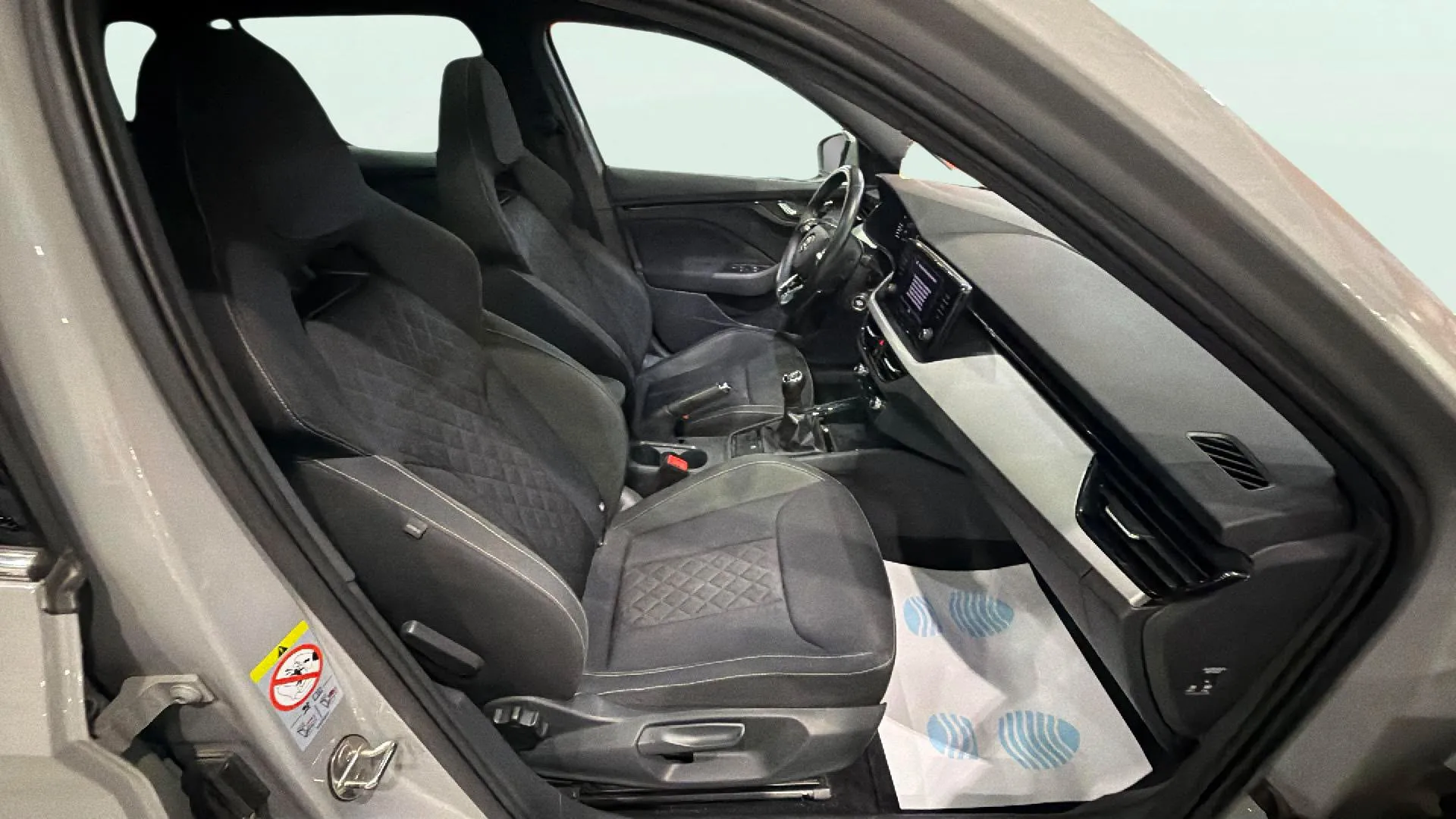 Škoda Kamiq 1.0 TSI Style - foto 15